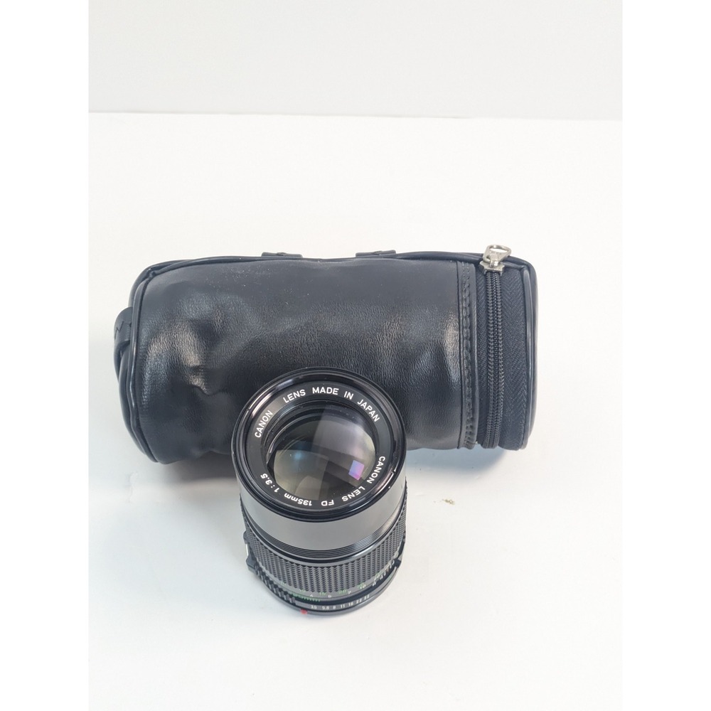 Canon FD 135MM 1:3.5 Camera Lens Made in Japan With Case